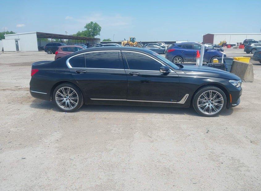 BMW 750I
