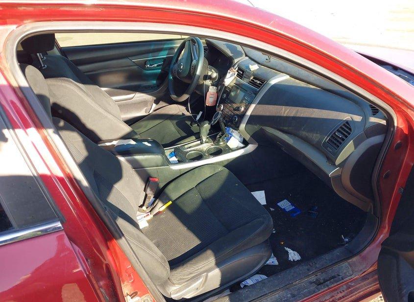 Nissan Altima