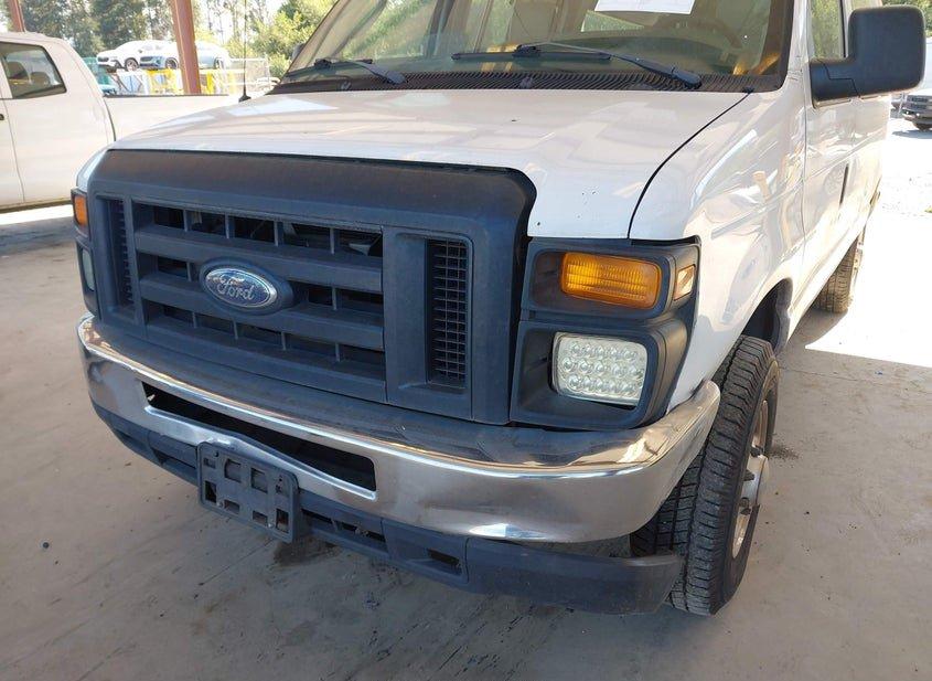 Ford E-350 Super Duty