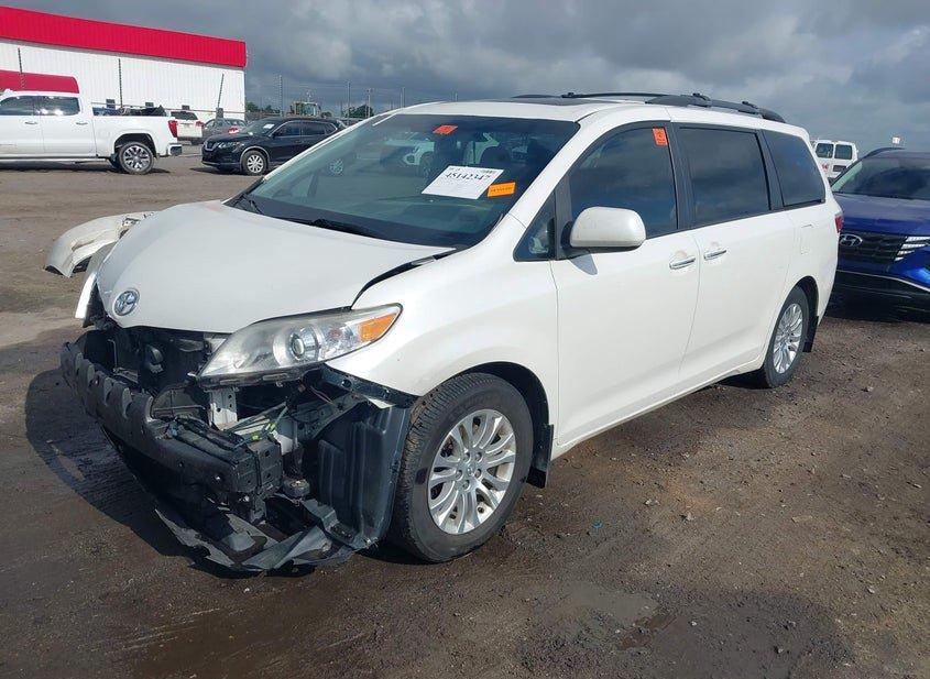 Toyota Sienna
