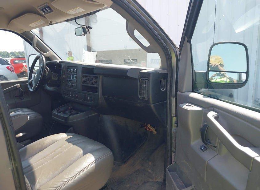 Chevrolet Express 3500