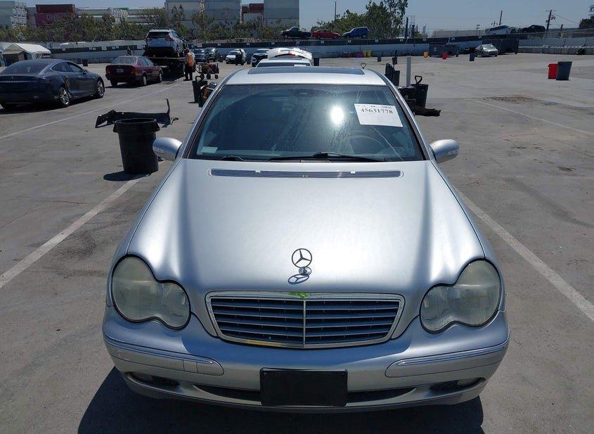 Mercedes-Benz C 240