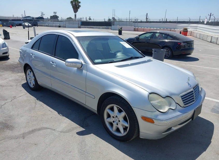 Mercedes-Benz C 240