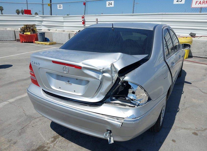 Mercedes-Benz C 240