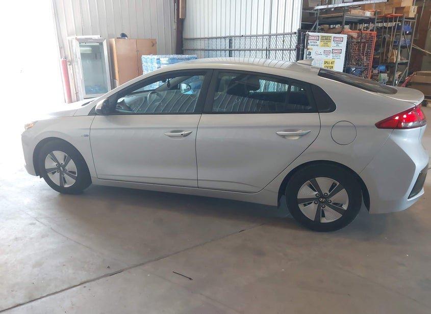 Hyundai Ioniq Hybrid