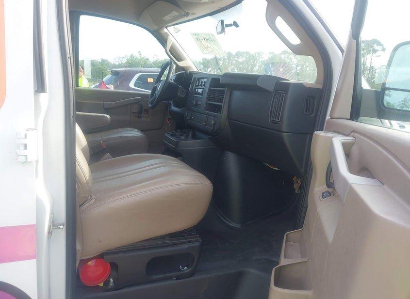 Chevrolet Express 2500