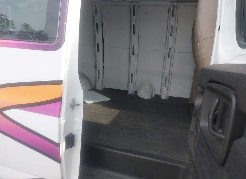 Chevrolet Express 2500