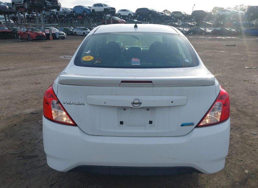 Nissan Versa