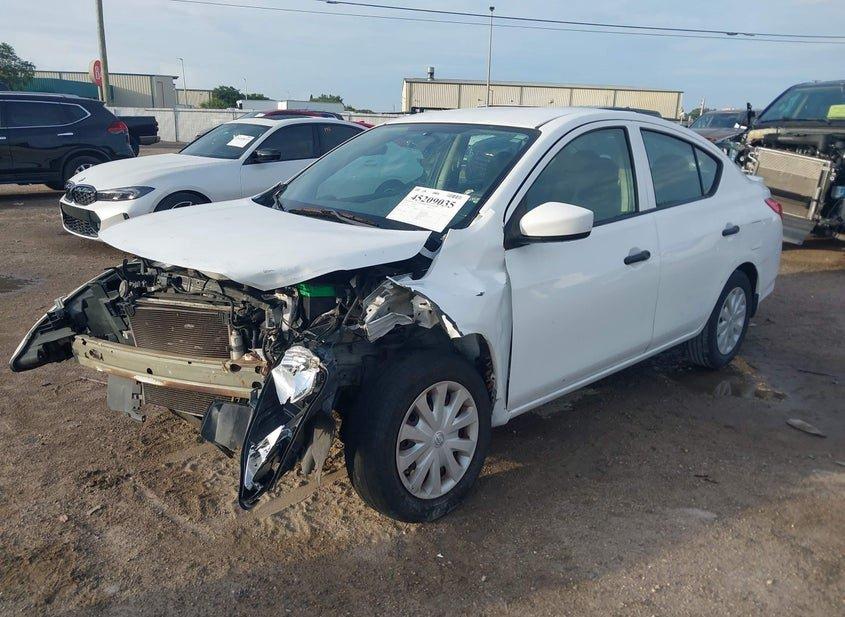 Nissan Versa