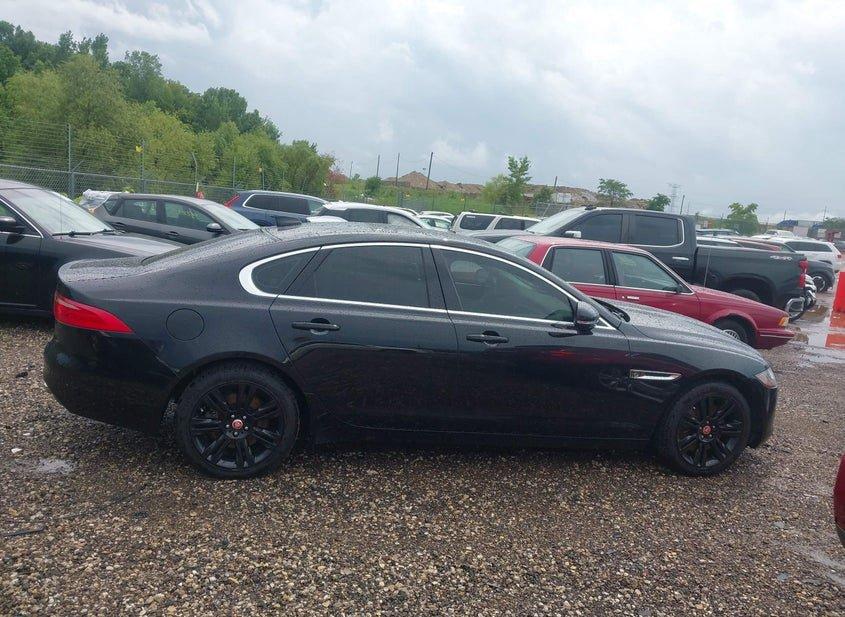 Jaguar Xf