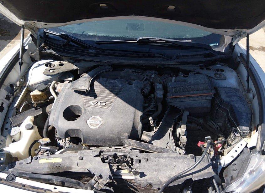 Nissan Maxima