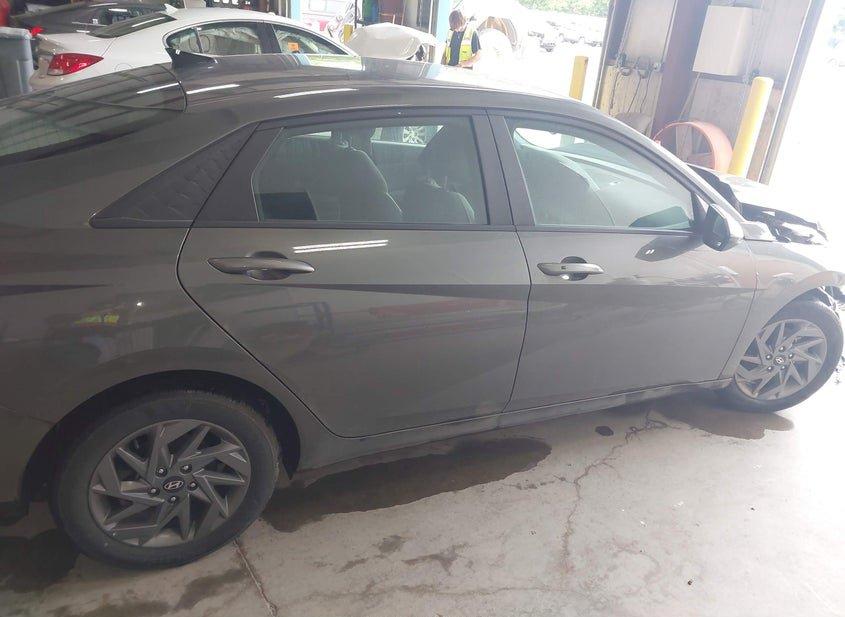 Hyundai Elantra Hybrid