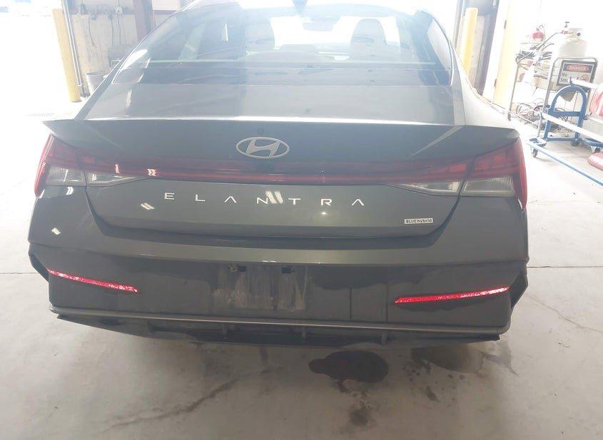 Hyundai Elantra Hybrid