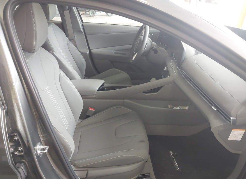 Hyundai Elantra Hybrid