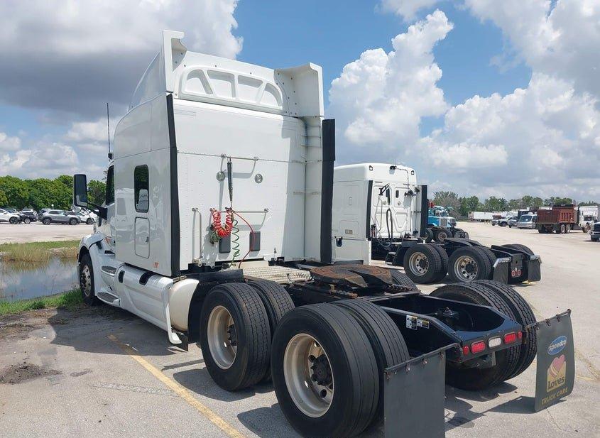 Peterbilt 579