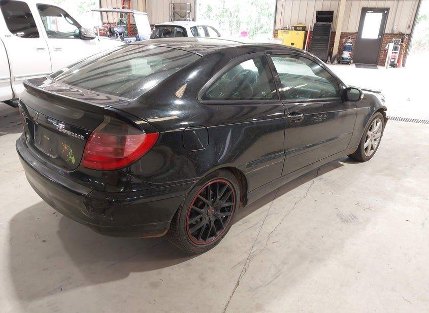 Mercedes-Benz C 230