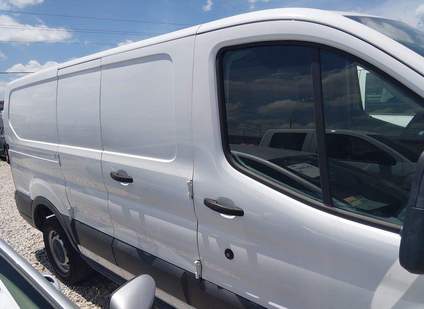 Ford Transit-150