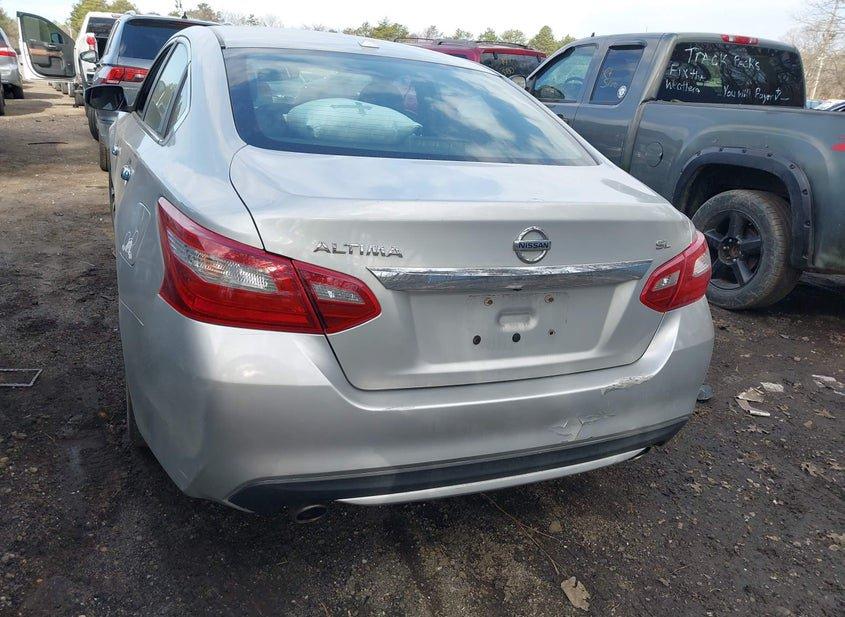 Nissan Altima