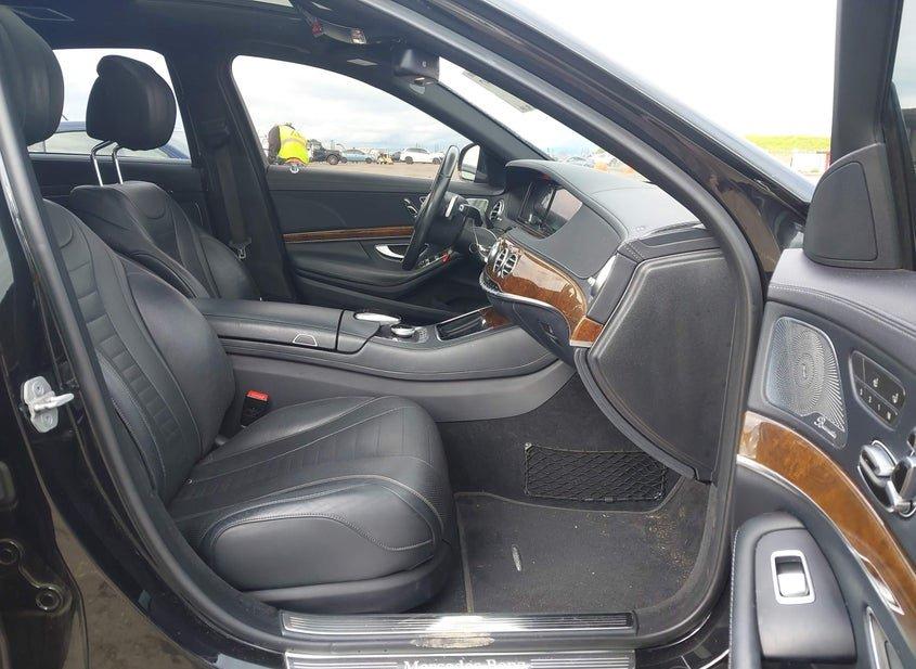 Mercedes-Benz S 550