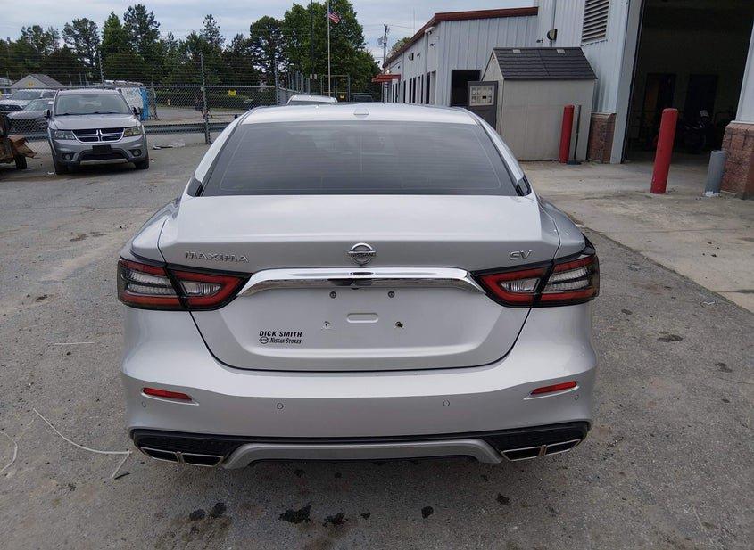 Nissan Maxima