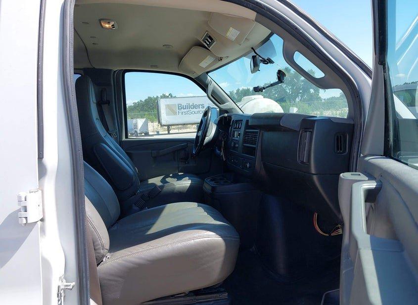 Chevrolet Express 3500