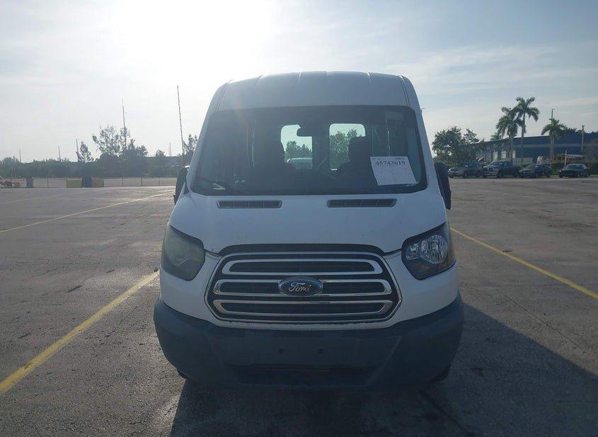 Ford Transit-250