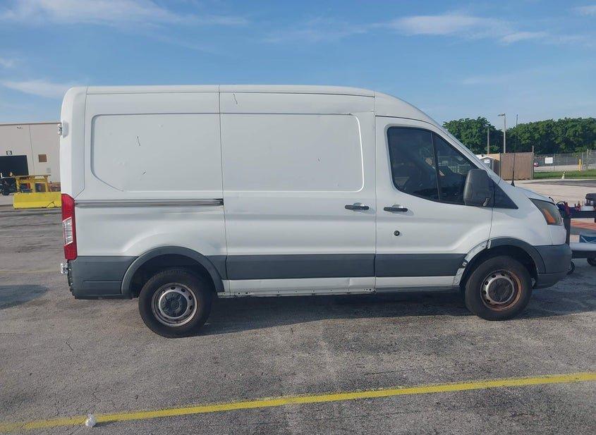 Ford Transit-250