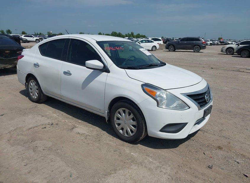 Nissan Versa
