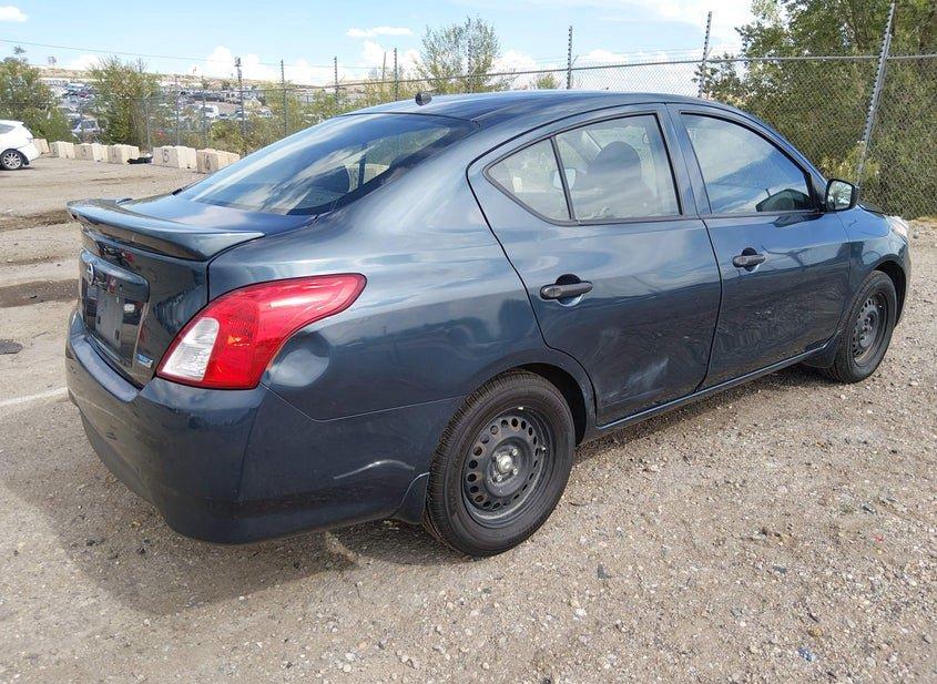 Nissan Versa