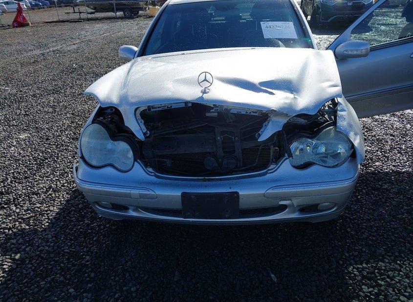 Mercedes-Benz C 240