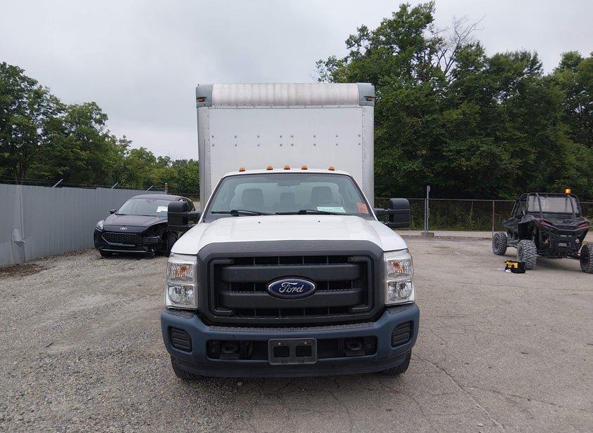 Ford F-350 Chassis