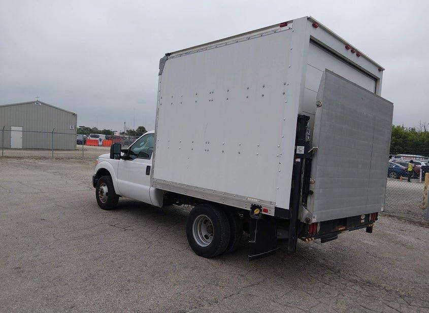 Ford F-350 Chassis