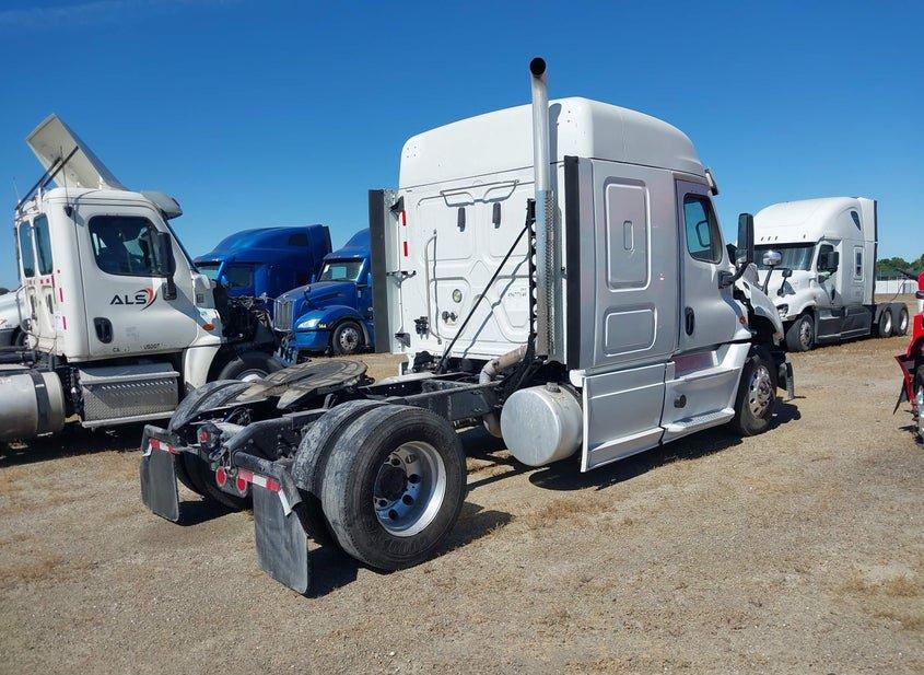 Freightliner Cascadia 125