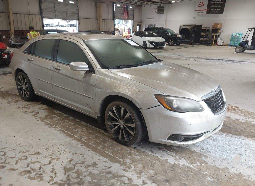 Chrysler 200