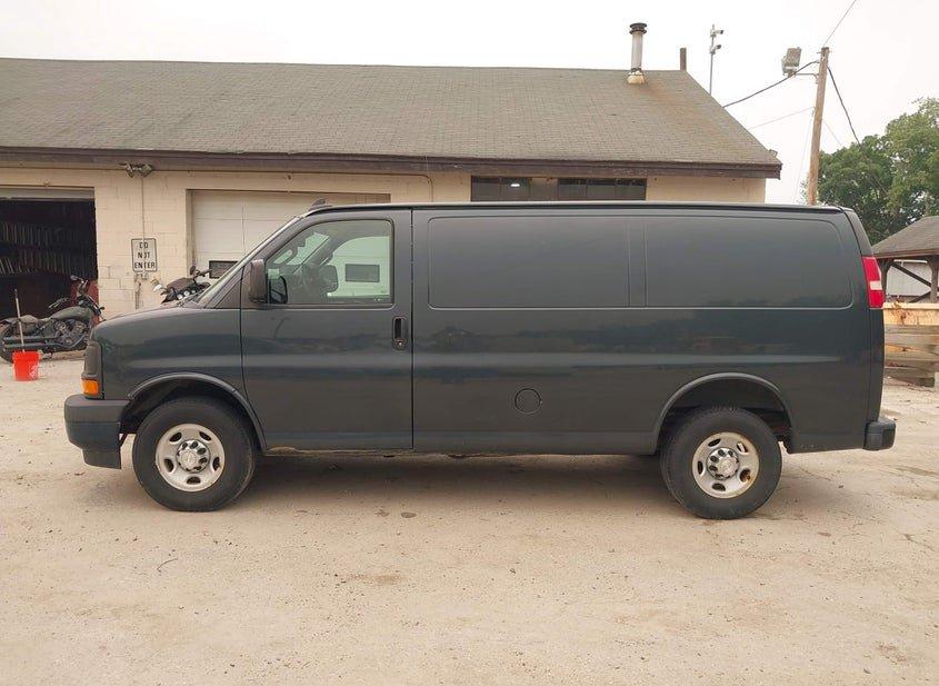 Chevrolet Express 2500