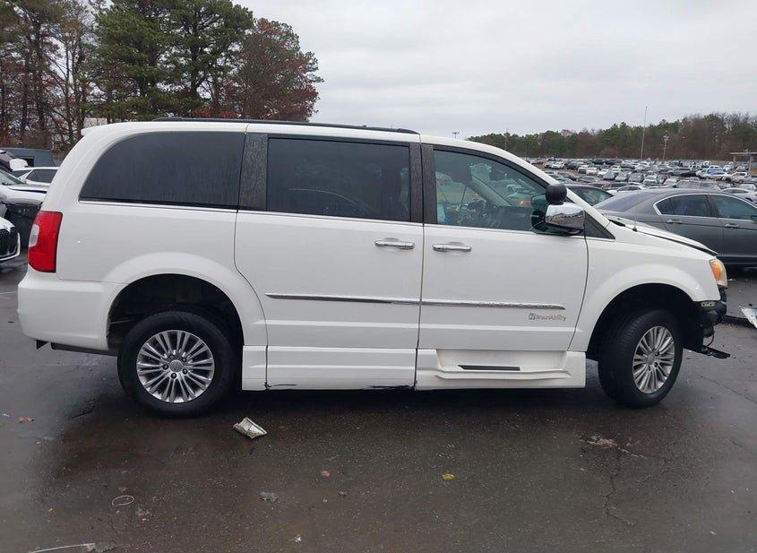Chrysler Town   Country