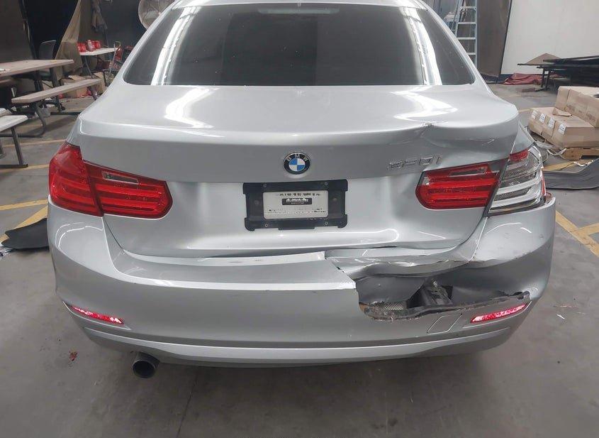 BMW 320I