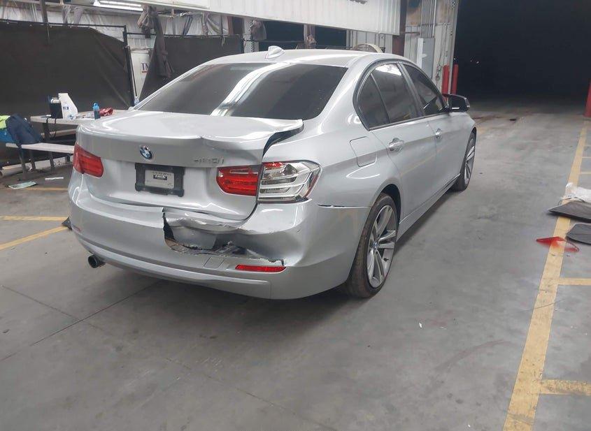 BMW 320I