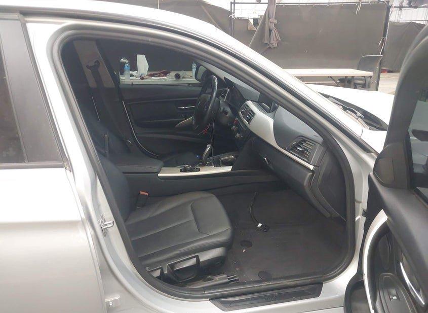 BMW 320I