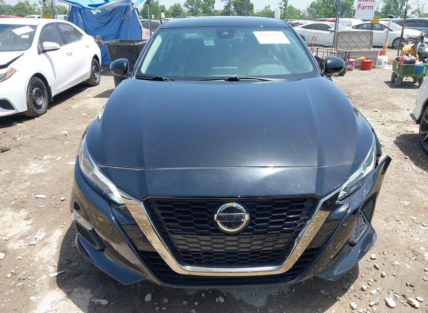 Nissan Altima