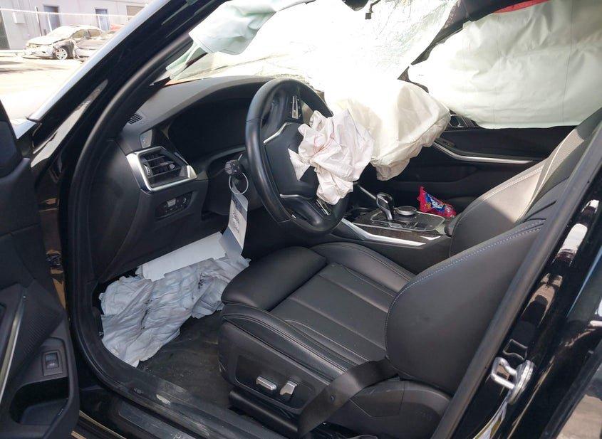 BMW 330I
