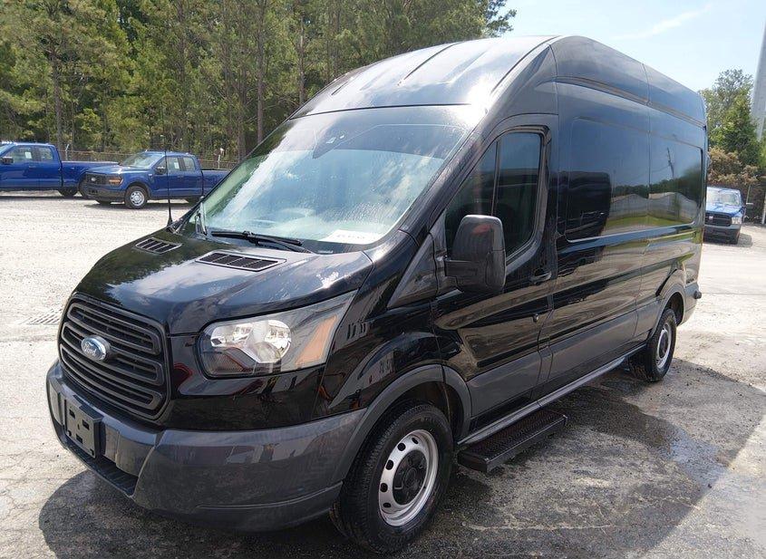 Ford Transit-350