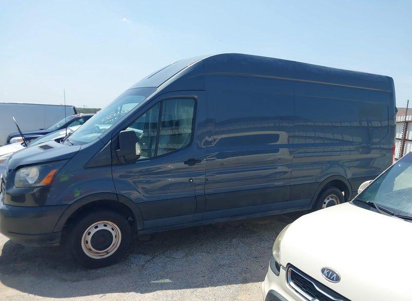 Ford Transit-250