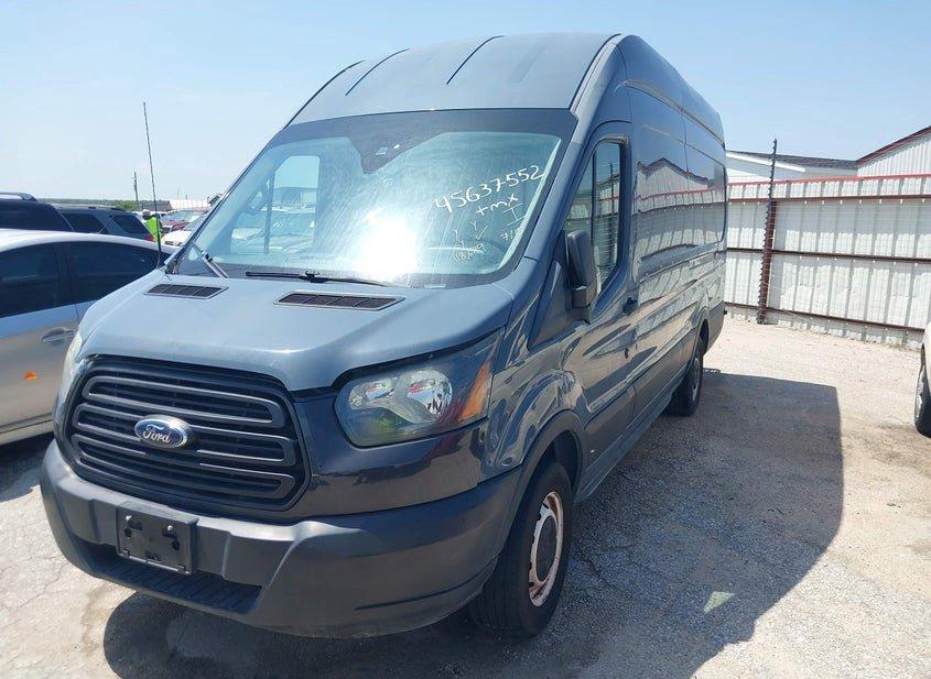 Ford Transit-250
