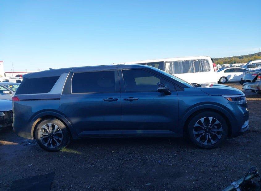 Kia Carnival Mpv