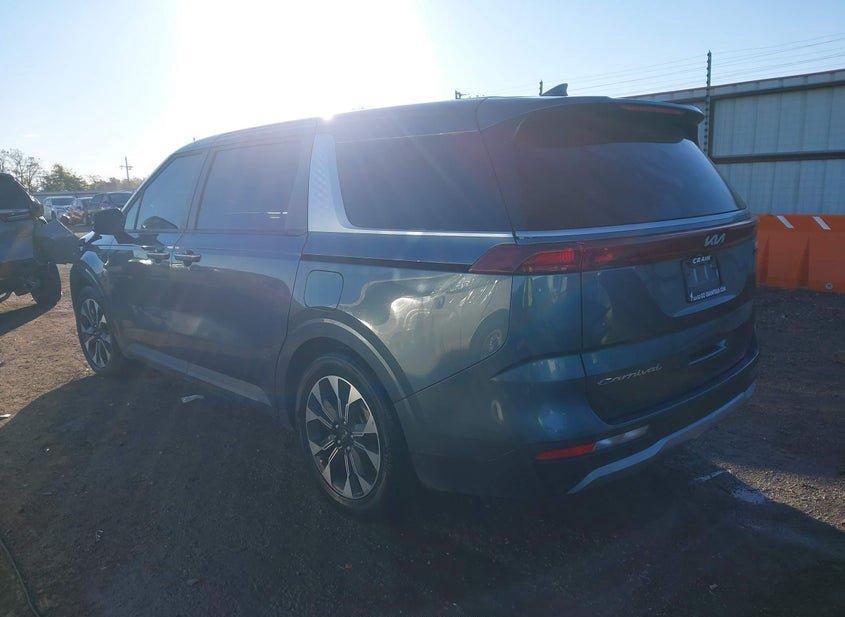 Kia Carnival Mpv