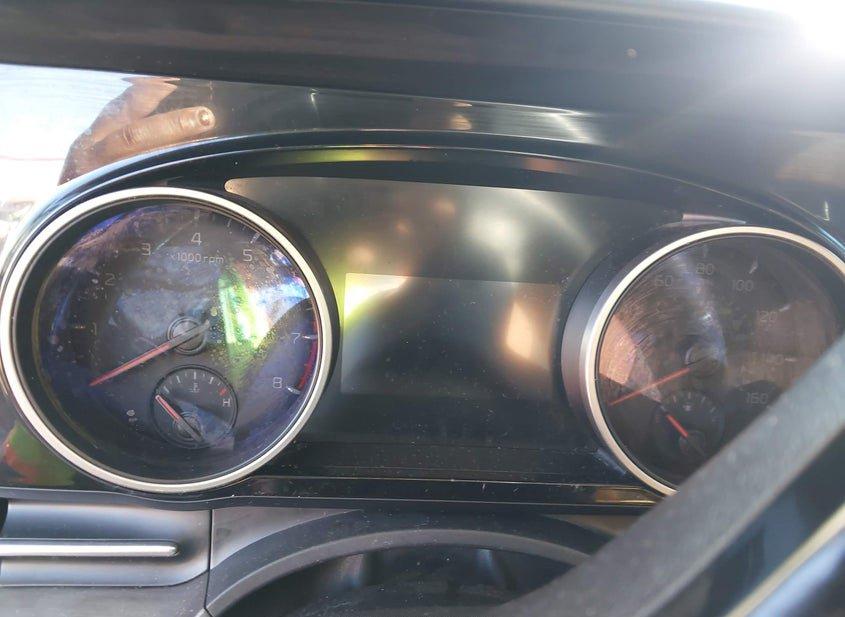 Kia Carnival Mpv