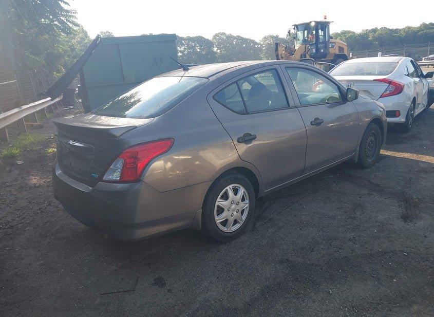 Nissan Versa