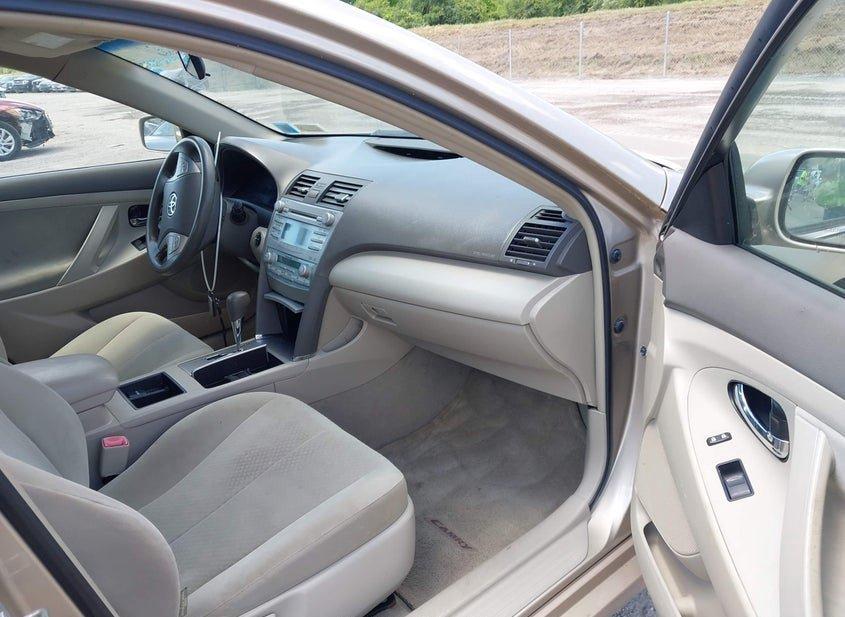 Toyota Camry Hybrid