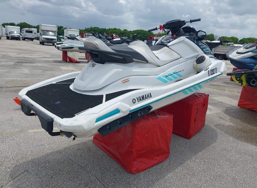 Yamaha Waverunner
